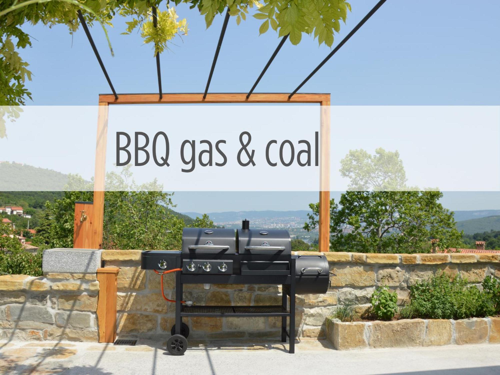 Casa Miranda - Family Comfort In A Quiet Area, Near The Sea, With Bbq And Free Parking スポージニ・スコーフィ エクステリア 写真