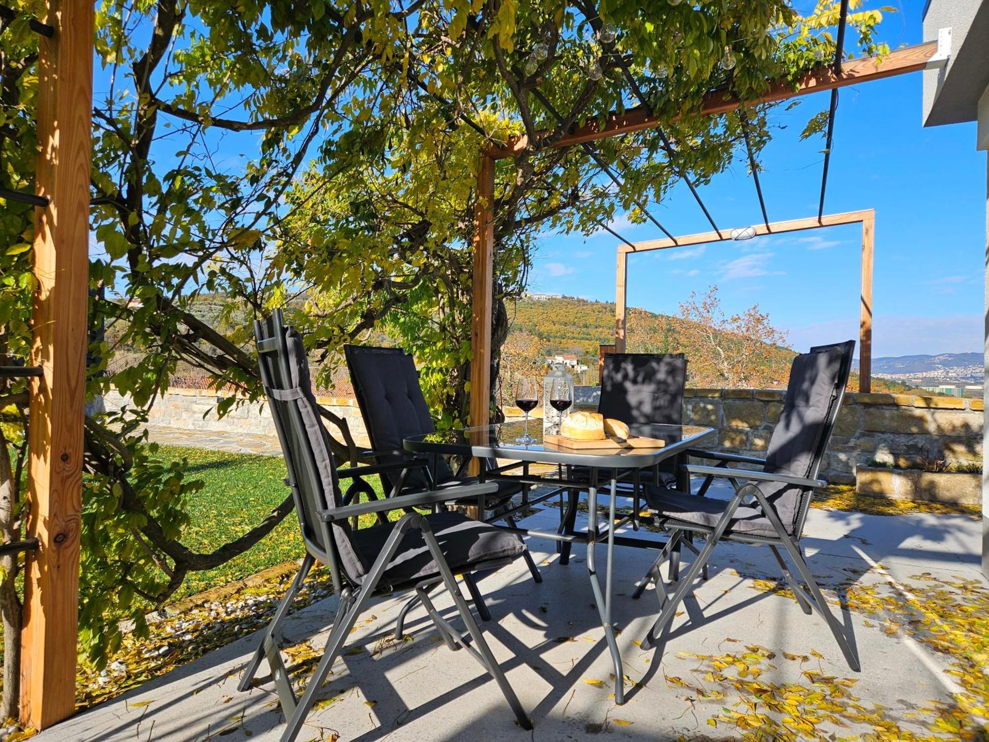 Casa Miranda - Family Comfort In A Quiet Area, Near The Sea, With Bbq And Free Parking スポージニ・スコーフィ エクステリア 写真