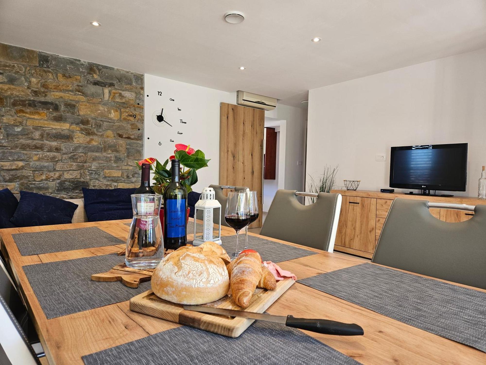 Casa Miranda - Family Comfort In A Quiet Area, Near The Sea, With Bbq And Free Parking スポージニ・スコーフィ エクステリア 写真